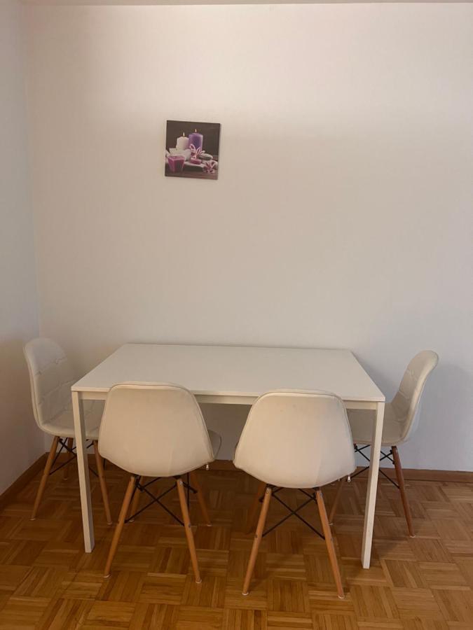 Comfort Appartment 2 Schafzimmer Basel Luaran gambar